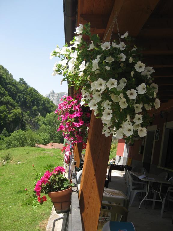 Hostal El Duje Tielve Bagian luar foto