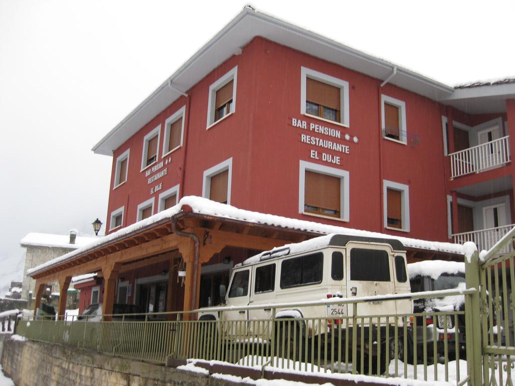 Hostal El Duje Tielve Bagian luar foto